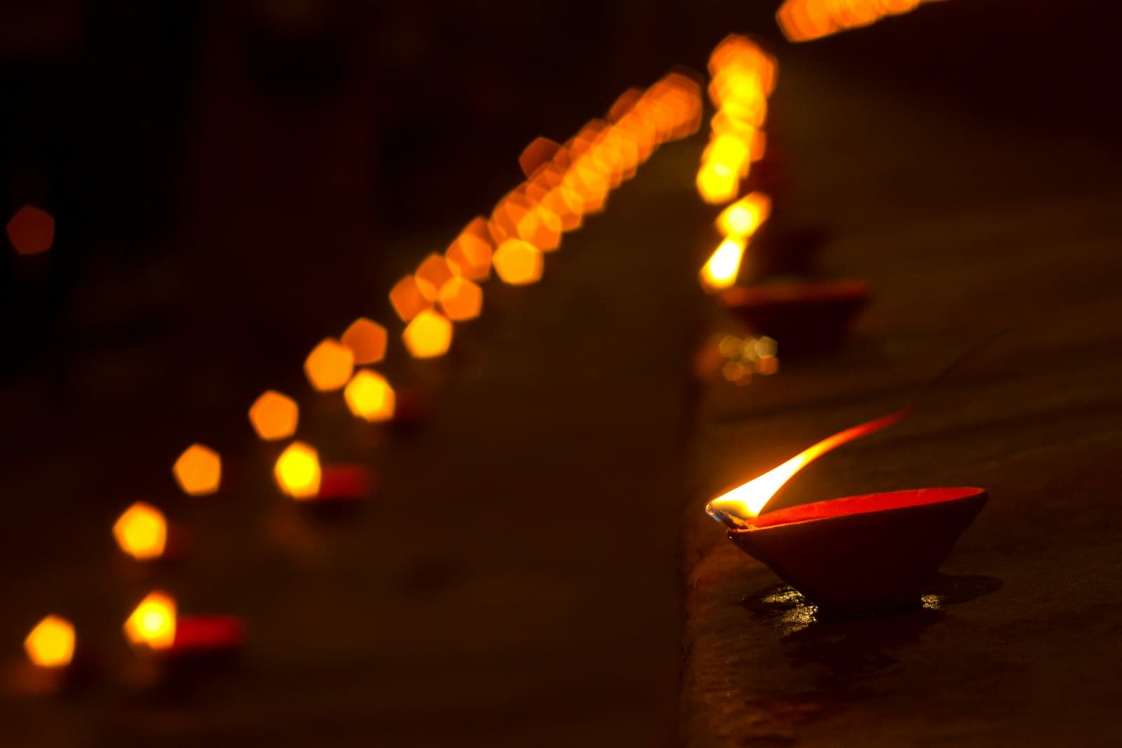 Vastu Tips for Candles and Diyas: Where to Light Them