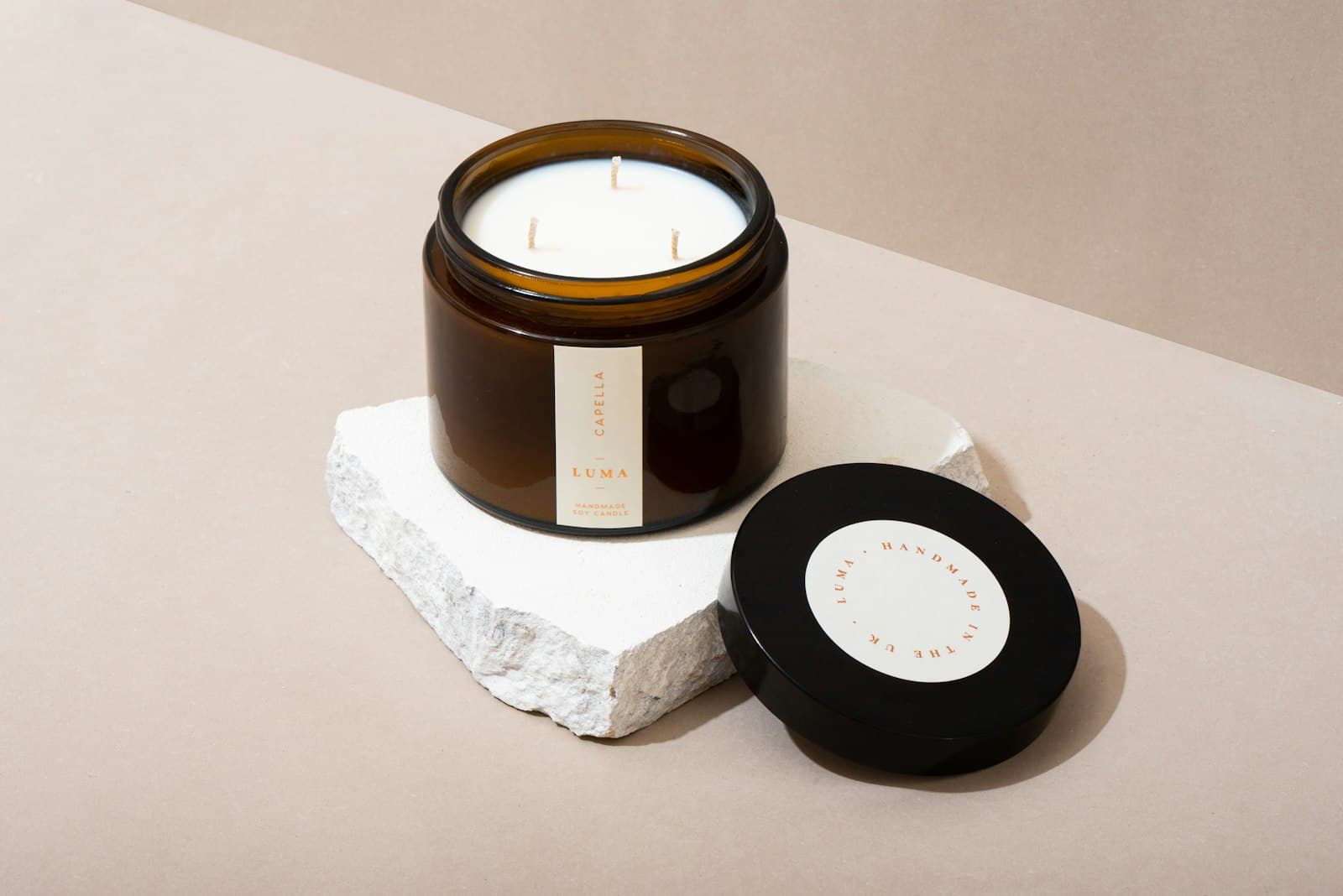 What Size Candle Do You Need for Your Room?
