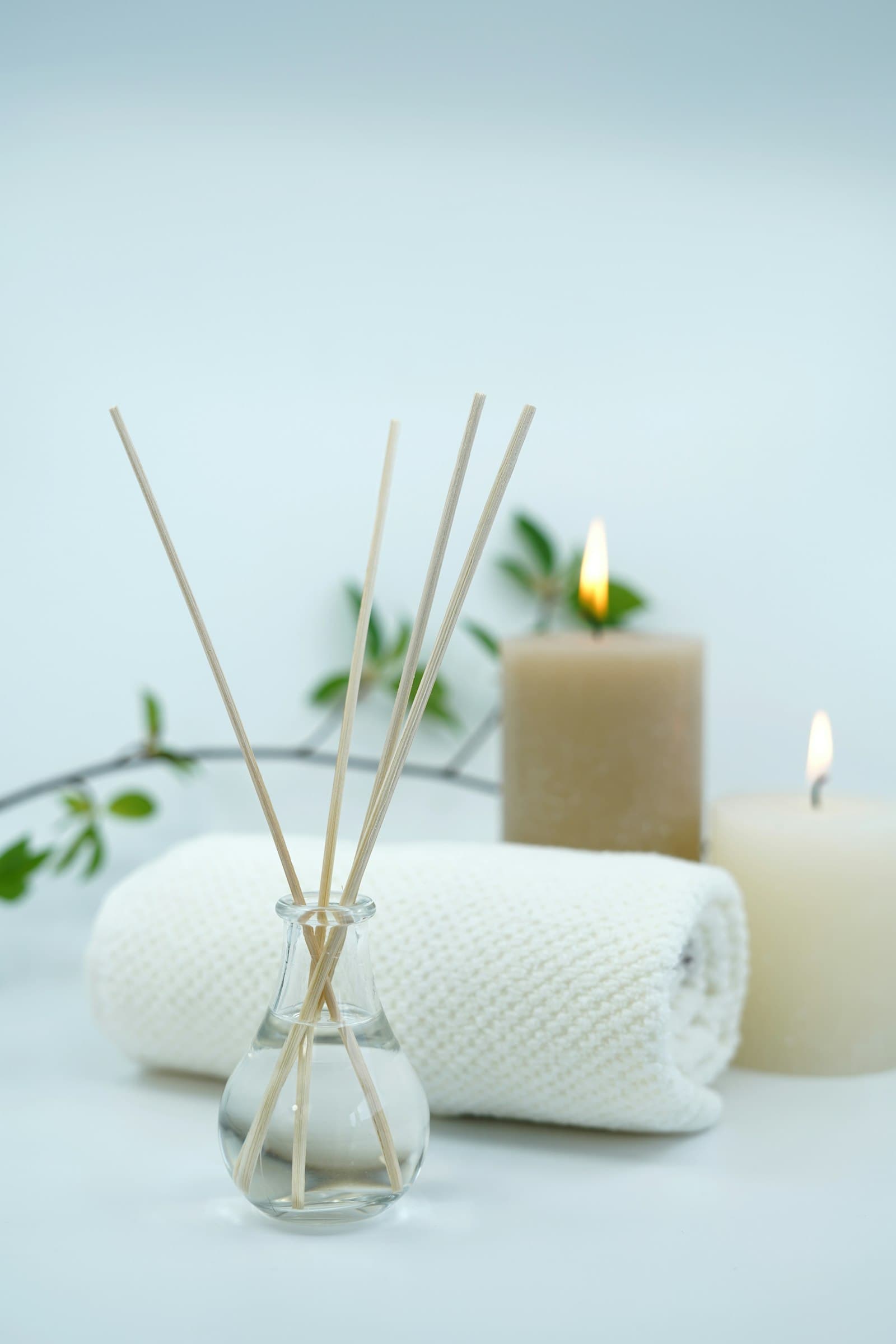 Layering Home Fragrance: Candles, Diffusers and Incense Together